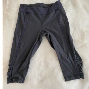 Lululemon Gray Leggings Ruched size 6